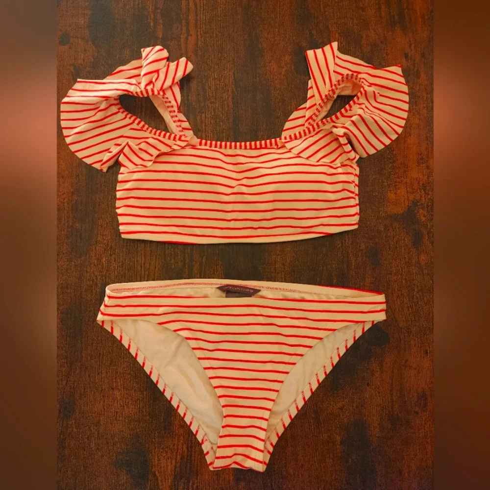 Vince Camuto Red/White Ruffled Bikini Small - Picture 1 of 9